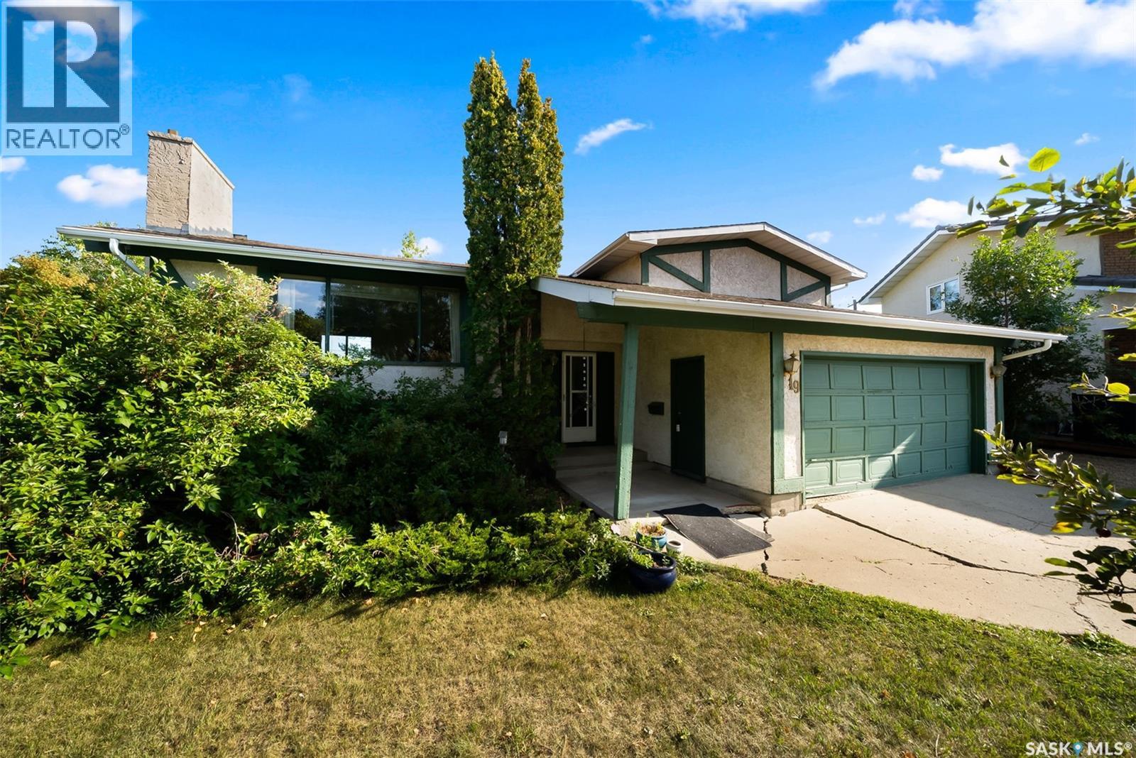 Photo 35 of 19 Mayfield Road, Regina SK