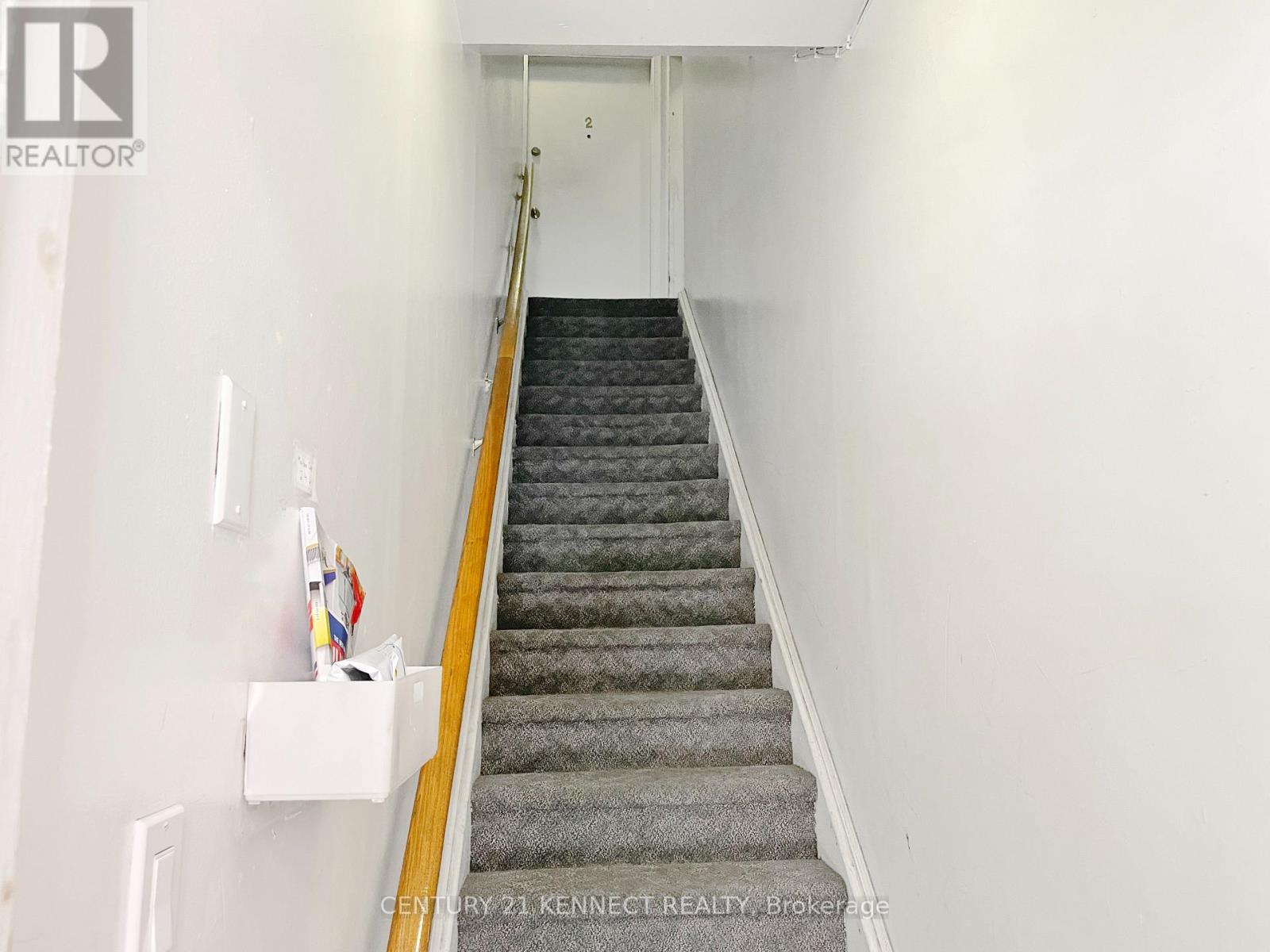 Photo 5 of 1 642 Church Street, Toronto ON