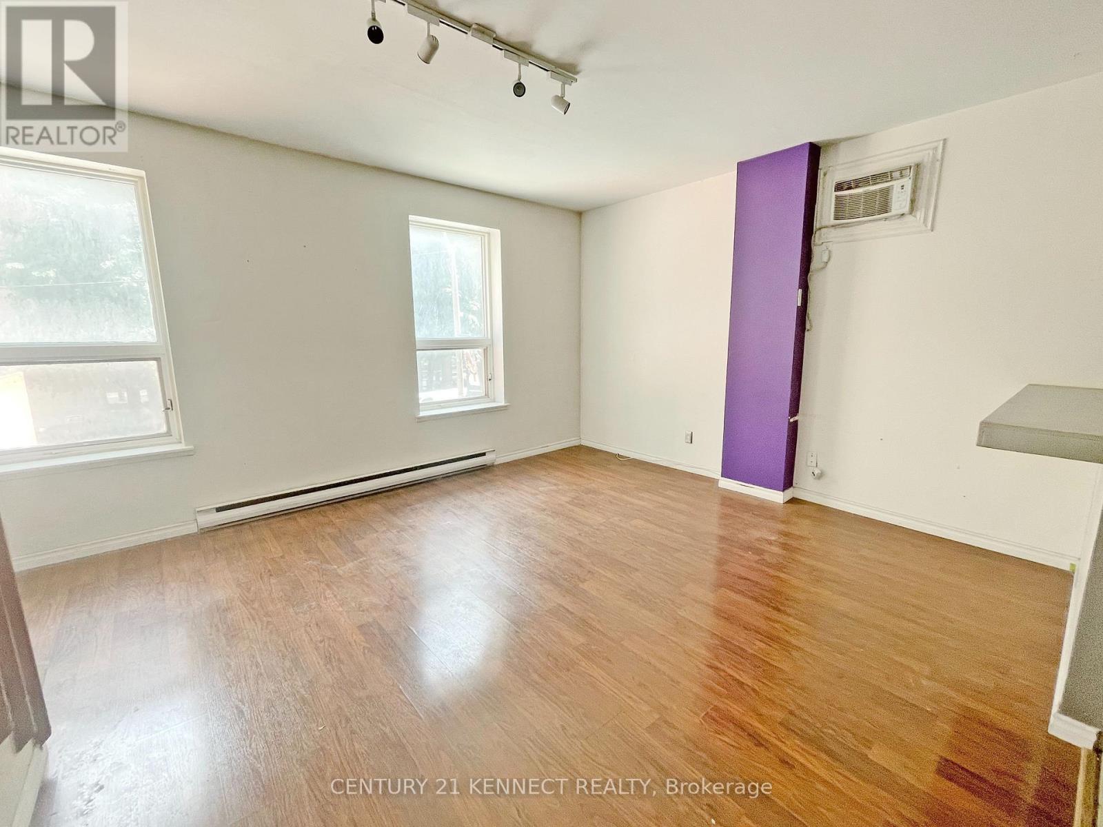 Photo 7 of 1 642 Church Street, Toronto ON