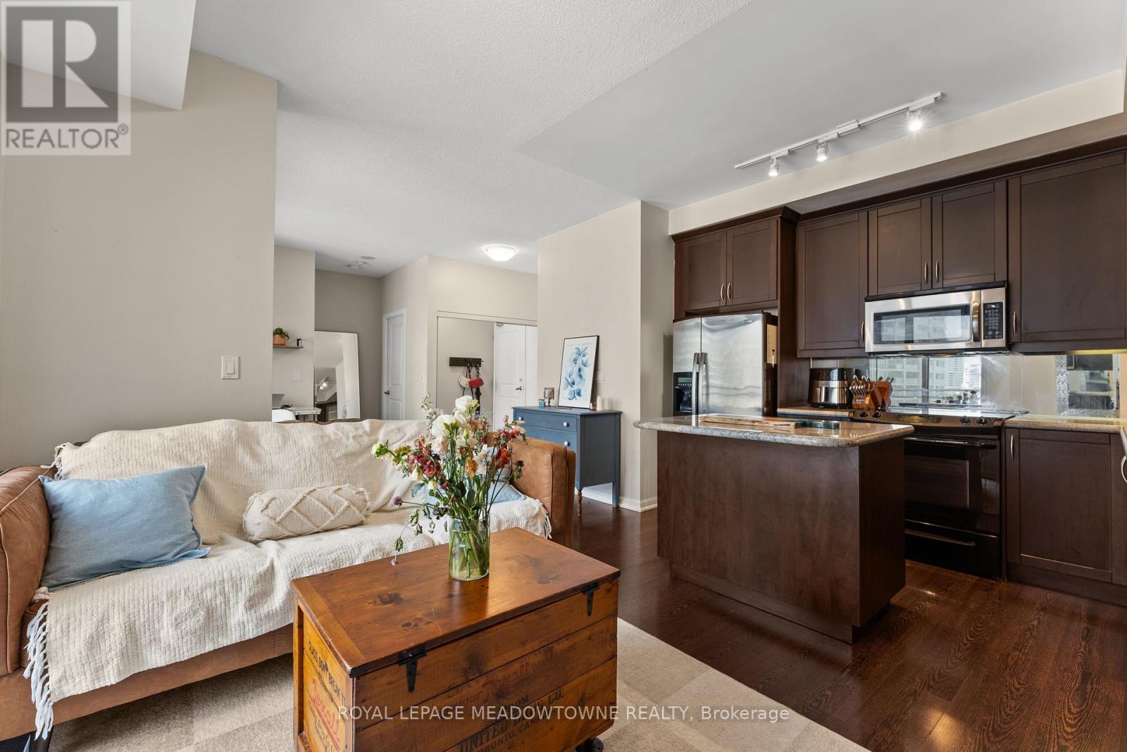 Photo 18 of 916 628 Fleet Street, Toronto ON