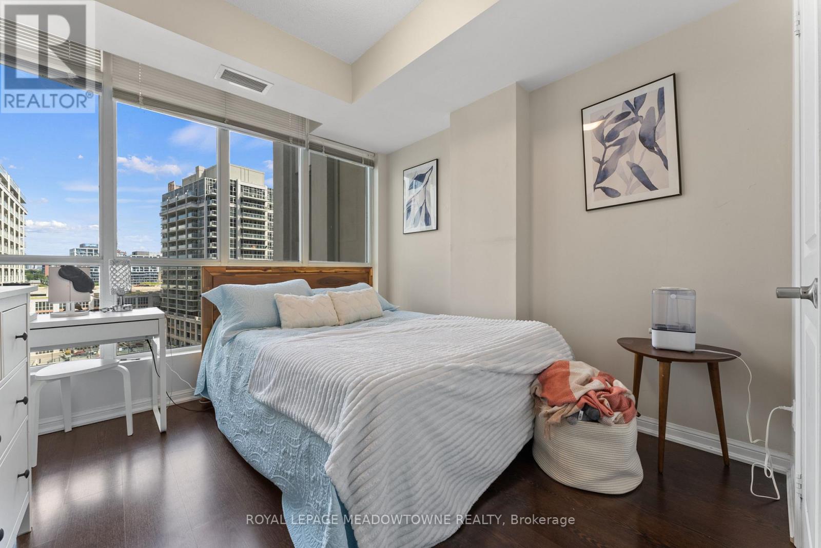 Photo 22 of 916 628 Fleet Street, Toronto ON