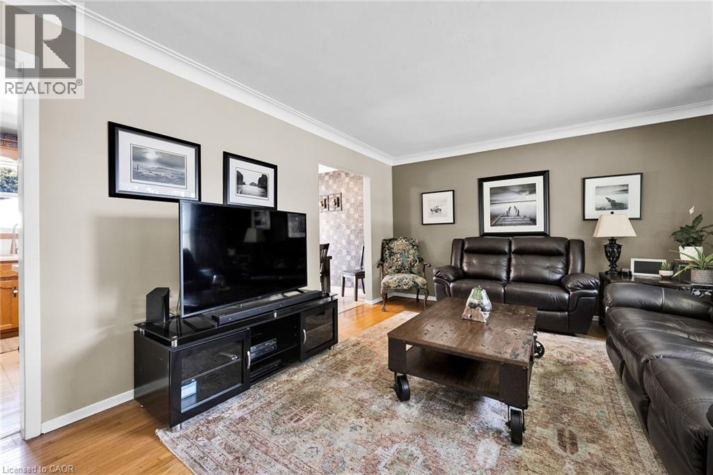 Photo 36 of 83 Oak Avenue, Paris ON