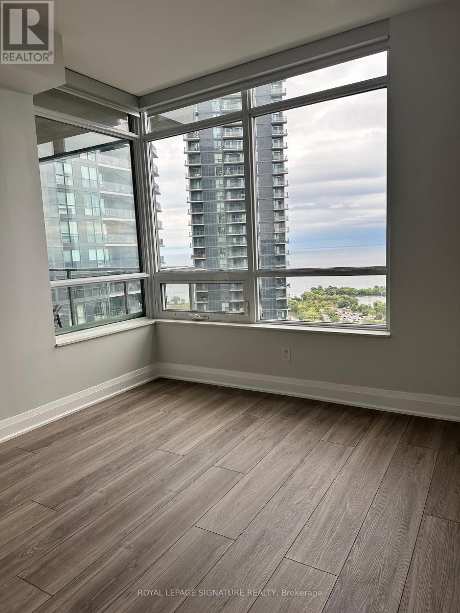 Photo 14 of 3102 36 Park Lawn Road, Toronto ON