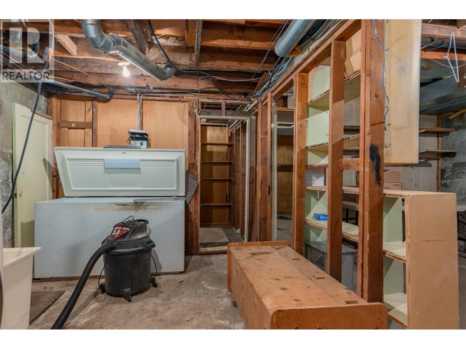 Photo 10 of 2177 Valleyview Drive, Trail BC