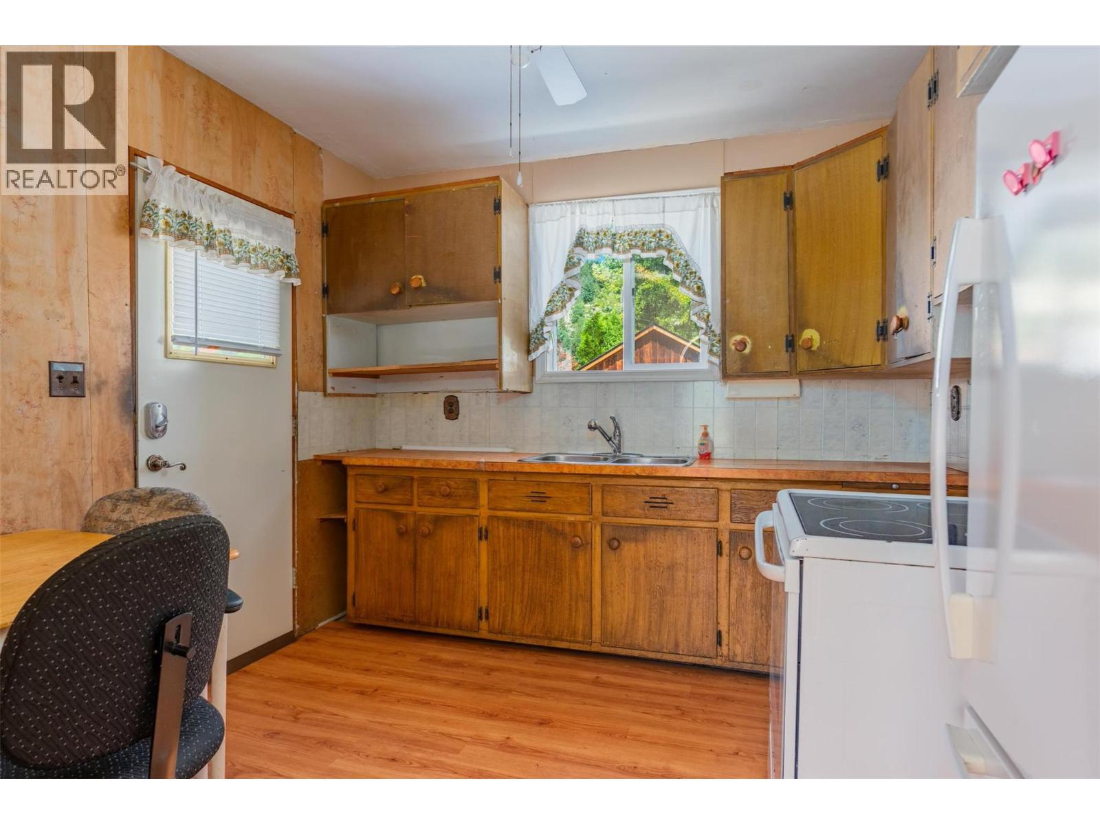 Photo 38 of 2177 Valleyview Drive, Trail BC