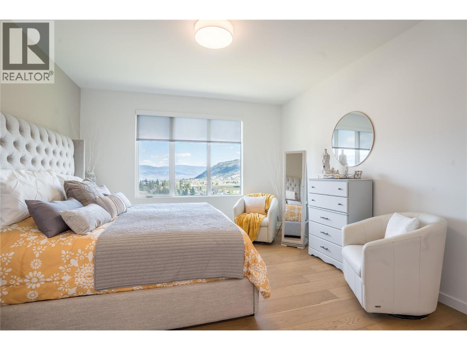  17499 SANBORN Street, Summerland