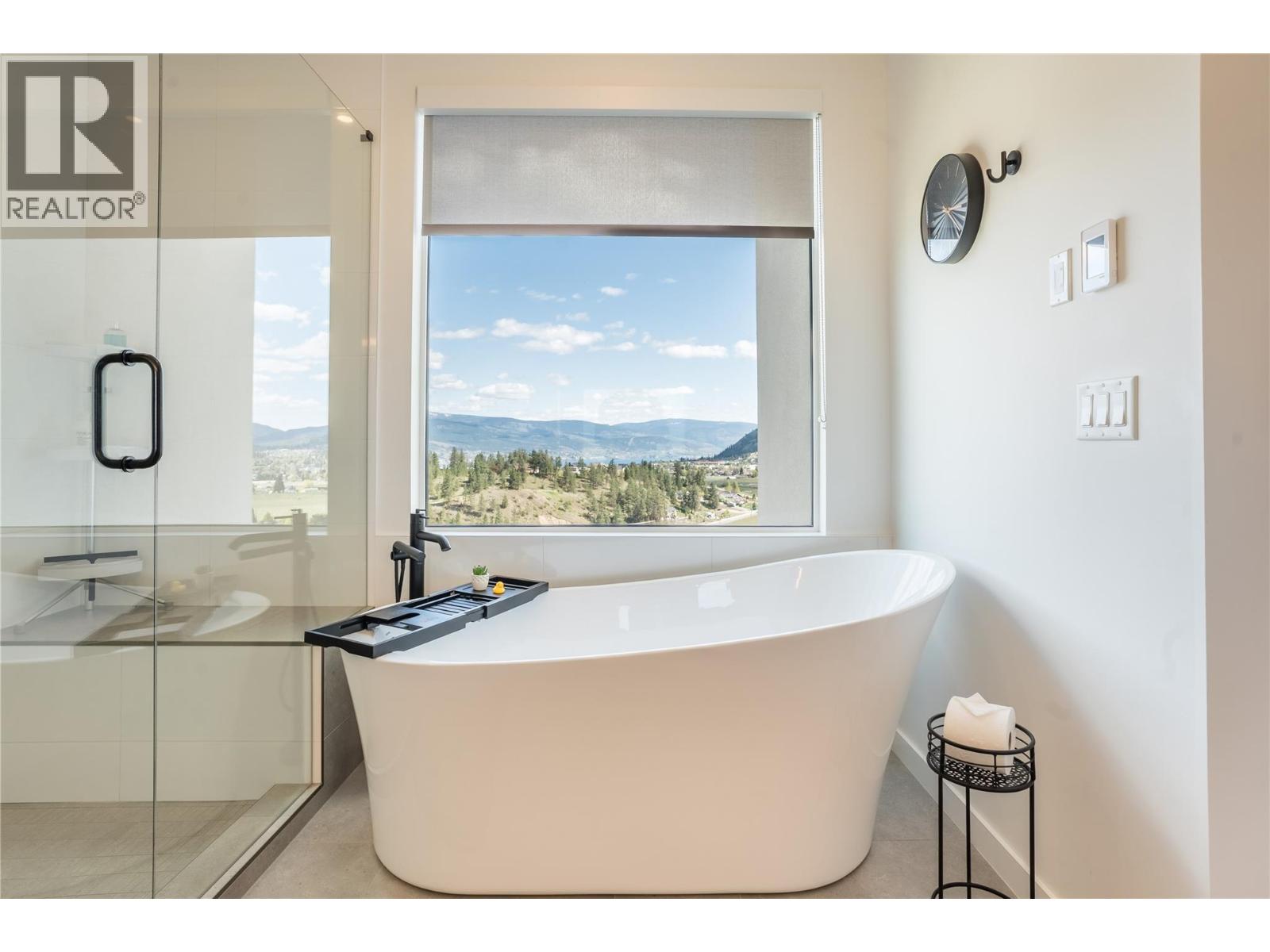  17499 SANBORN Street, Summerland