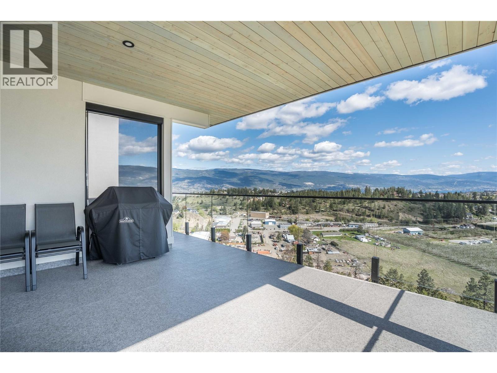  17499 SANBORN Street, Summerland