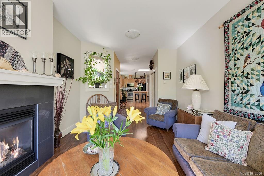 Photo 11 of 9906 Maple St, Chemainus BC