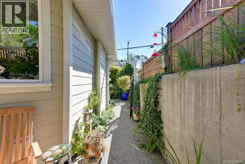Photo 55 of 9906 Maple St, Chemainus BC