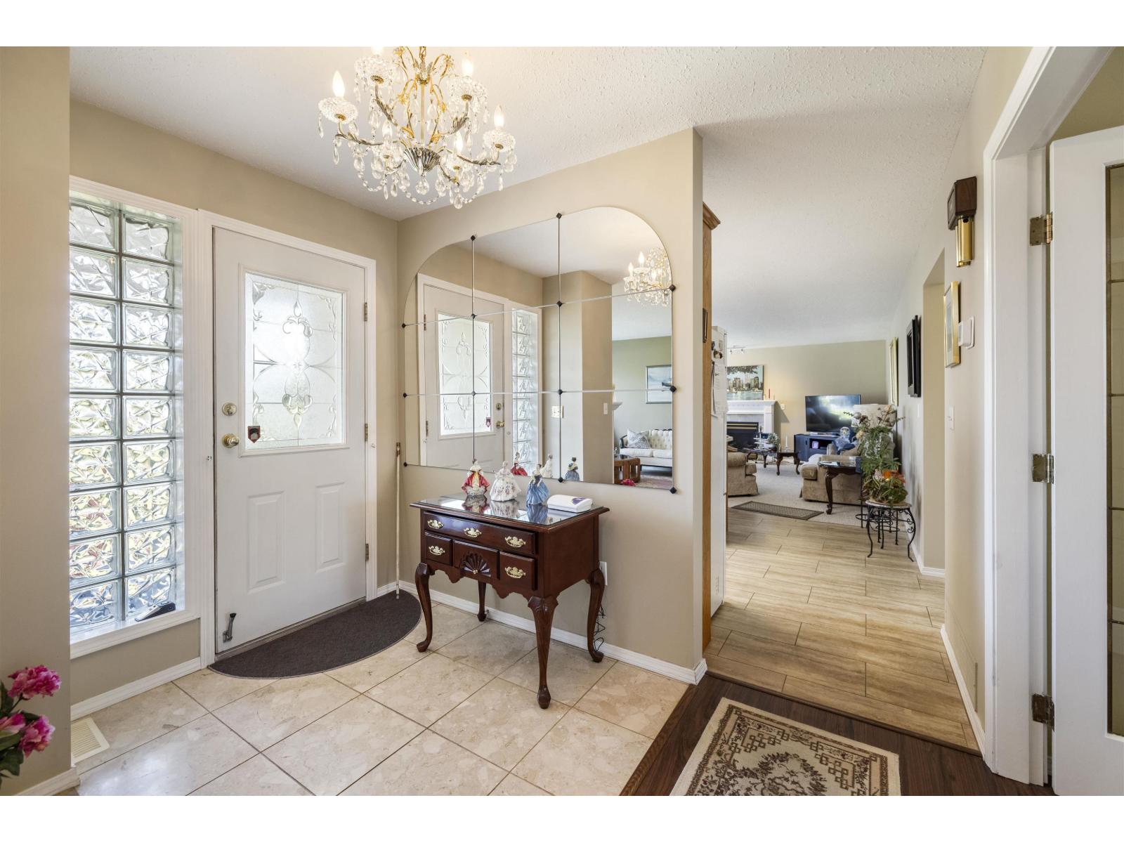 Photo 5 of 1163 King George Boulevard, Surrey BC