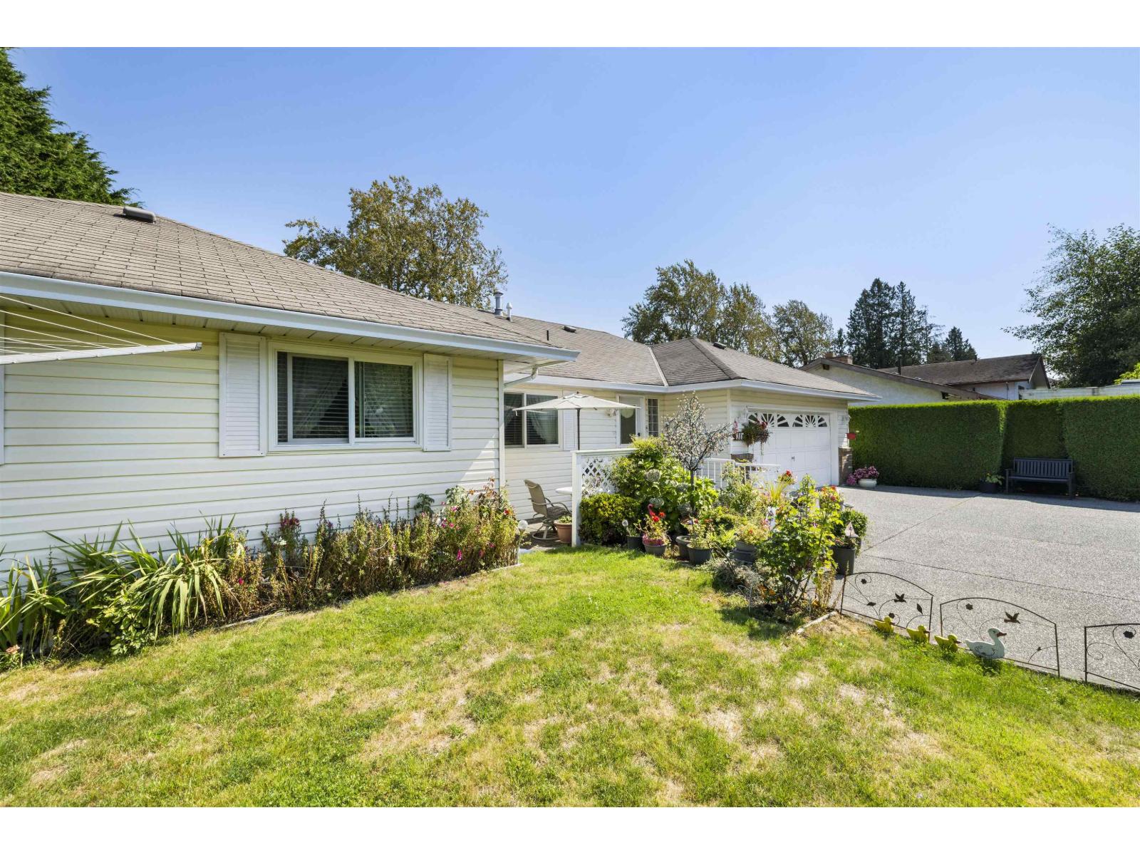 Photo 23 of 1163 King George Boulevard, Surrey BC