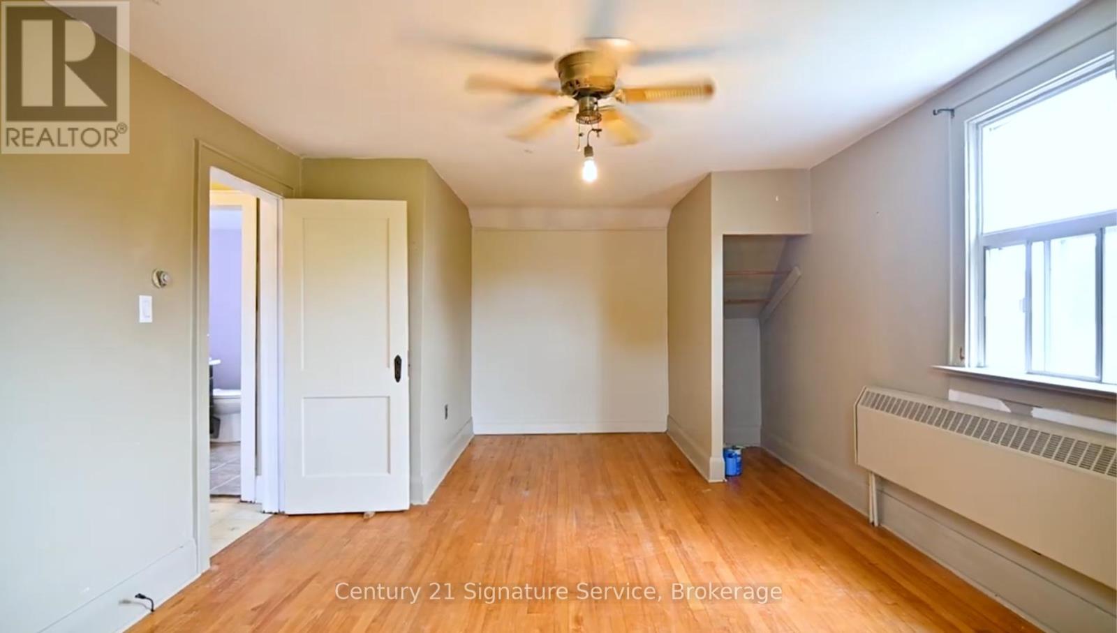 Photo 11 of 109 Santone Avenue, Welland ON