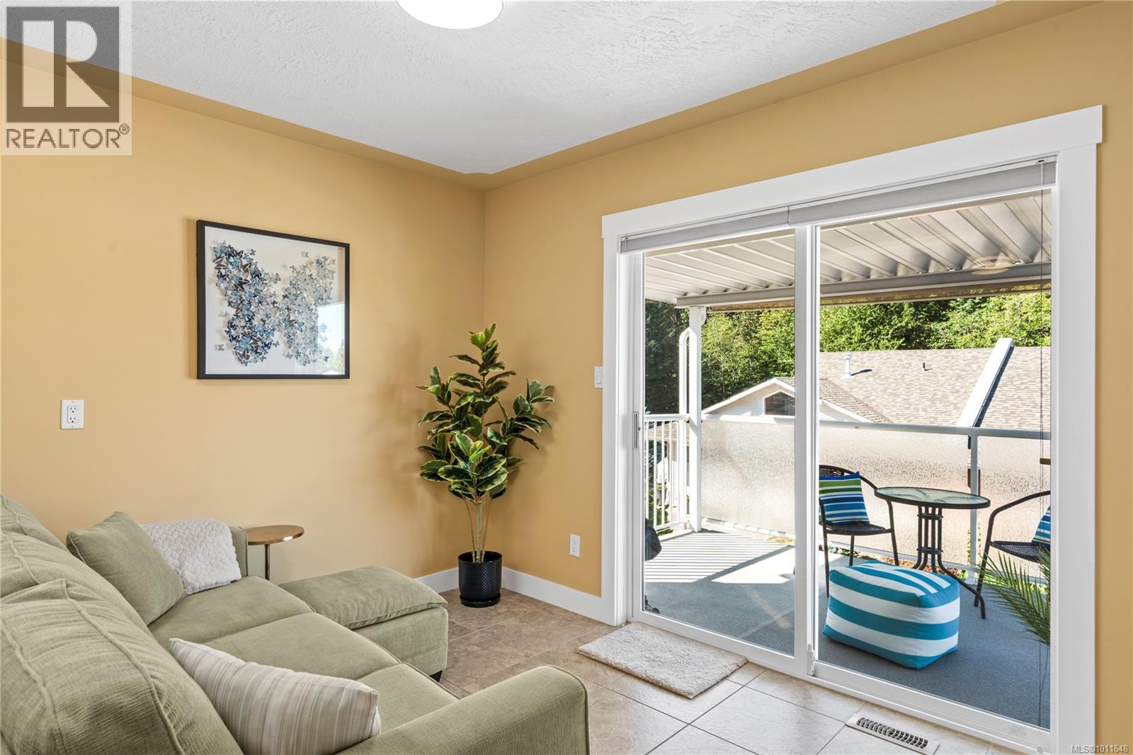 Photo 17 of 24 1150 Walkem Rd, Ladysmith BC
