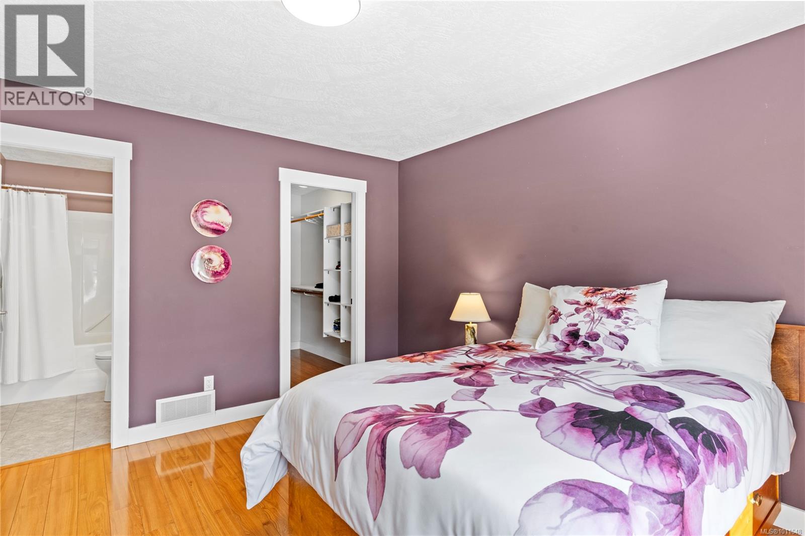 Photo 21 of 24 1150 Walkem Rd, Ladysmith BC