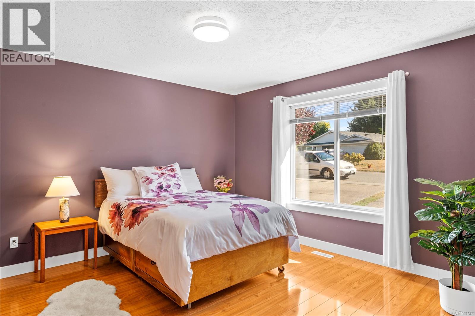 Photo 19 of 24 1150 Walkem Rd, Ladysmith BC