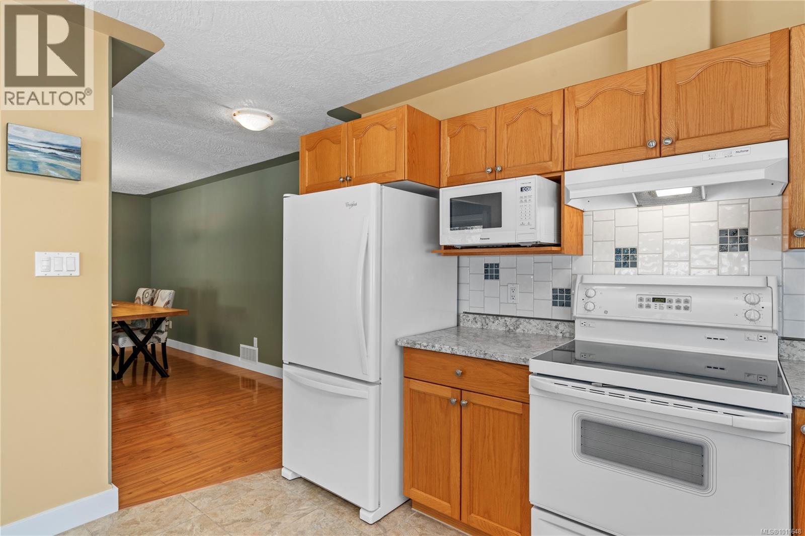 Photo 13 of 24 1150 Walkem Rd, Ladysmith BC