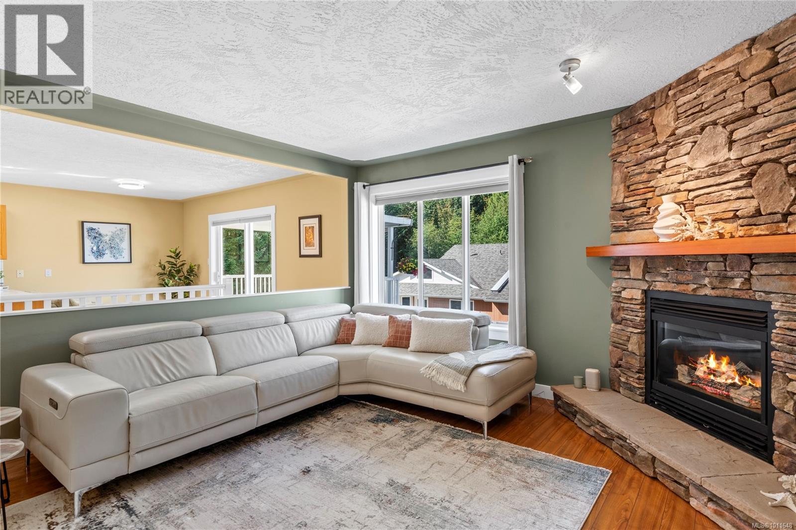 Photo 5 of 24 1150 Walkem Rd, Ladysmith BC