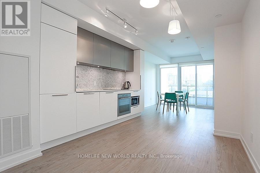 Photo 1 of 717 85 Wood Street, Toronto ON