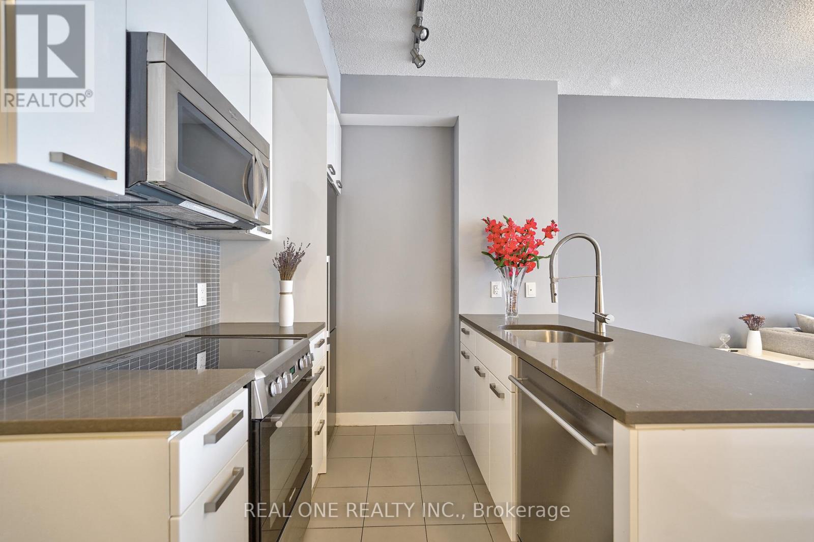 Photo 32 of 3106 295 Adelaide Street W, Toronto ON