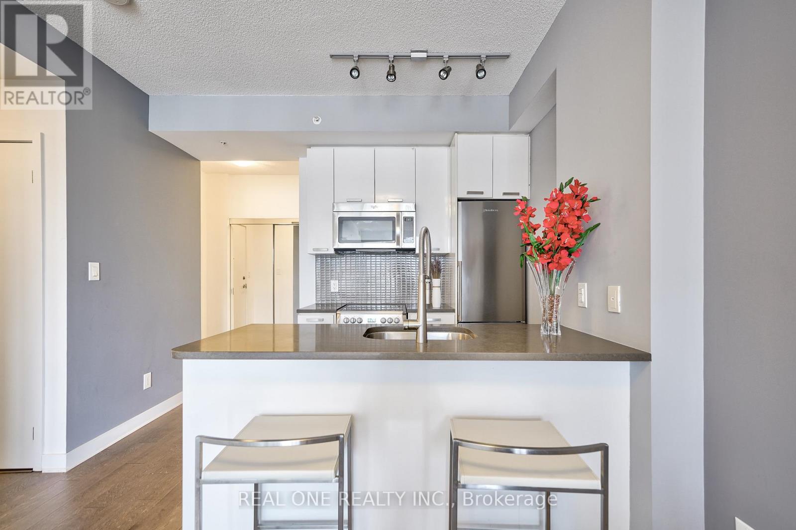Photo 11 of 3106 295 Adelaide Street W, Toronto ON
