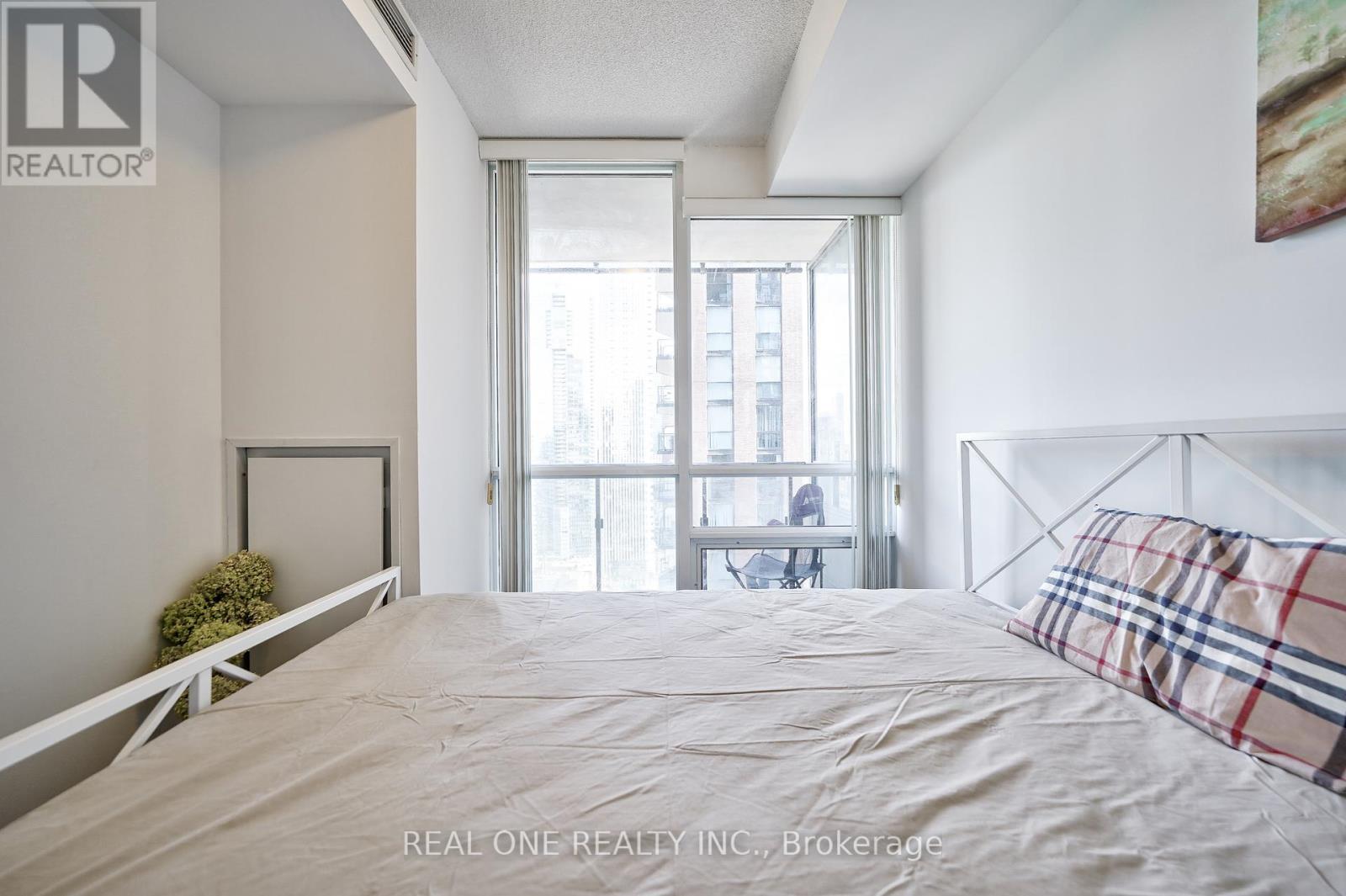 Photo 17 of 3106 295 Adelaide Street W, Toronto ON