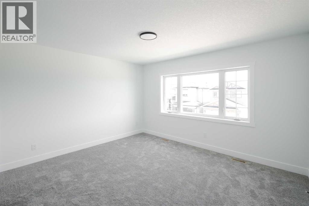 Photo 12 of 19 Baysprings Terrace Sw, Airdrie AB