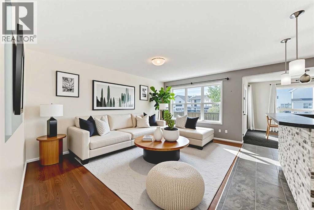 Photo 3 of 69 Everglen Way Sw, Calgary AB