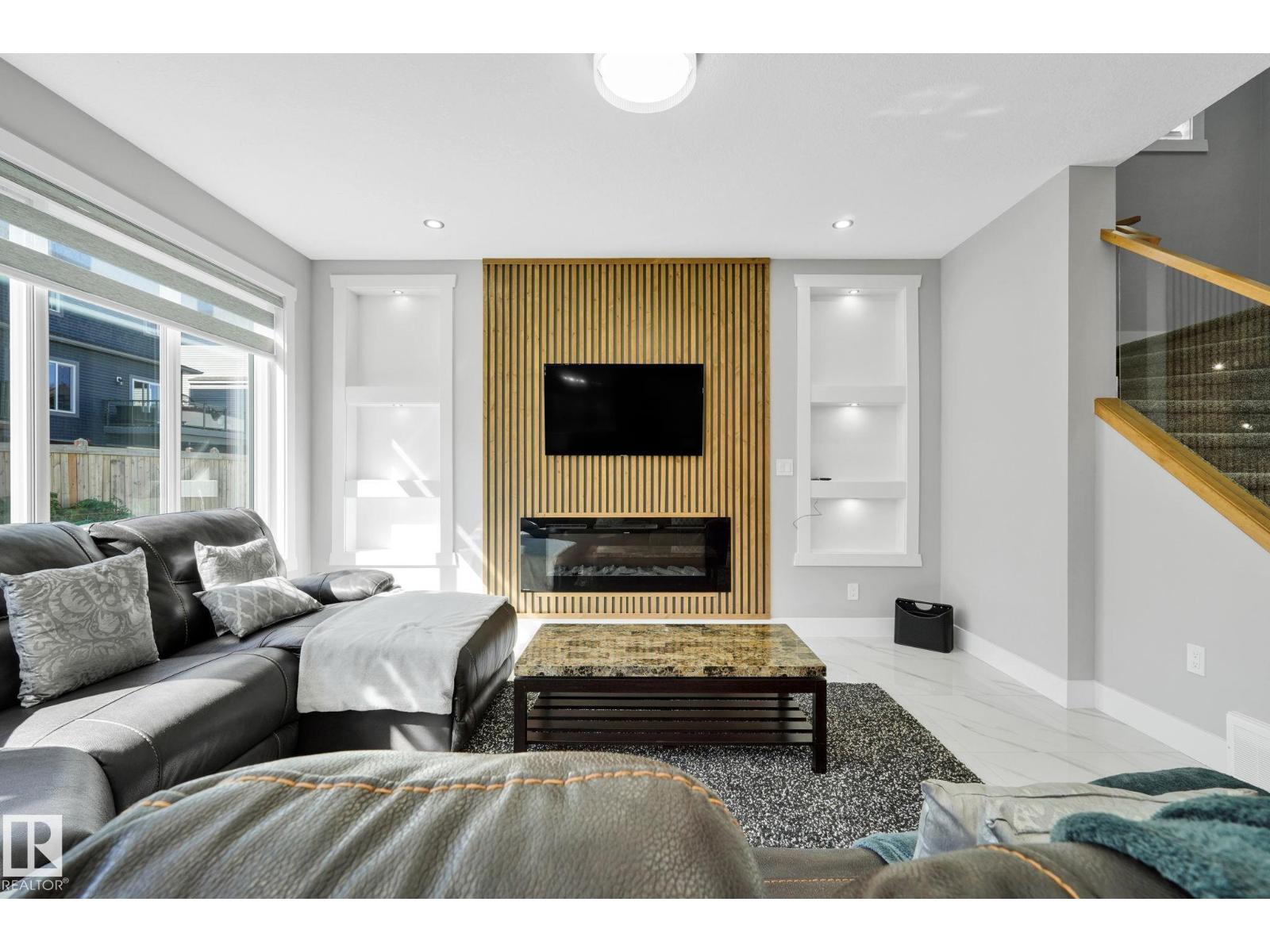 Photo 51 of 1815 17 Av Nw, Edmonton AB