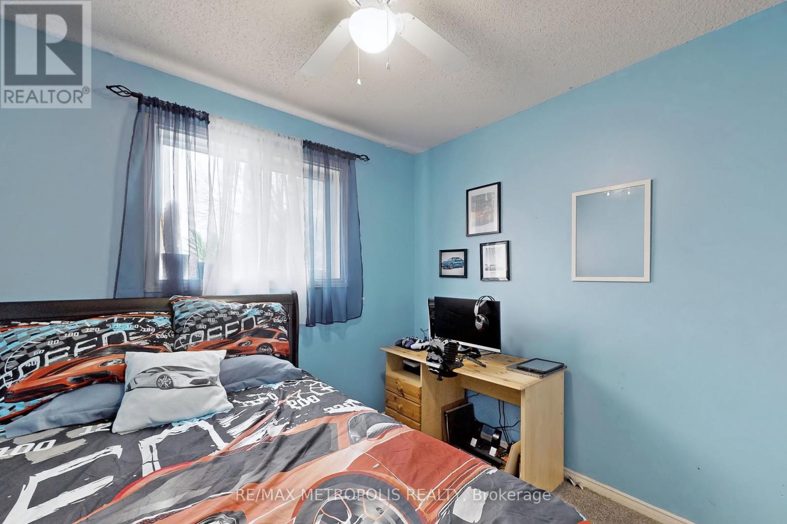Photo 3 of 20 811 Wilson Road N, Oshawa ON