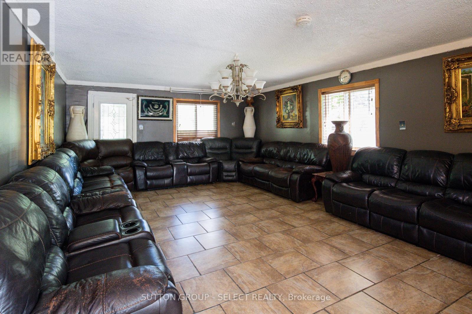 Photo 15 of 1192 Jalna Boulevard, London South ON