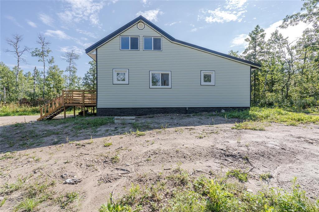 Photo 8 of 24070 Gauthier Road N, St Malo MB