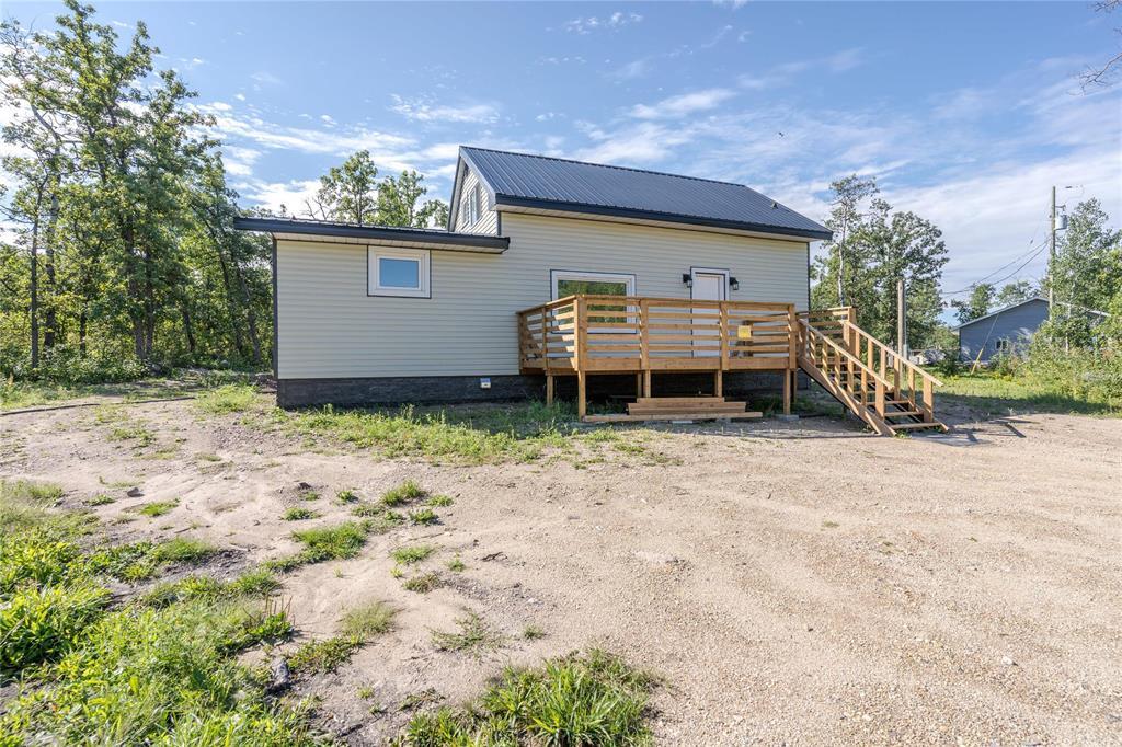 Photo 5 of 24070 Gauthier Road N, St Malo MB