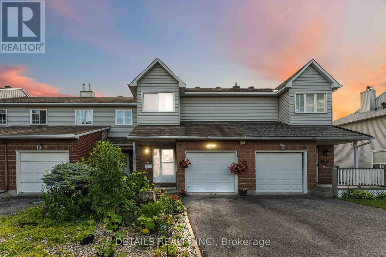 Main Frame - 1537 Briarfield Cres