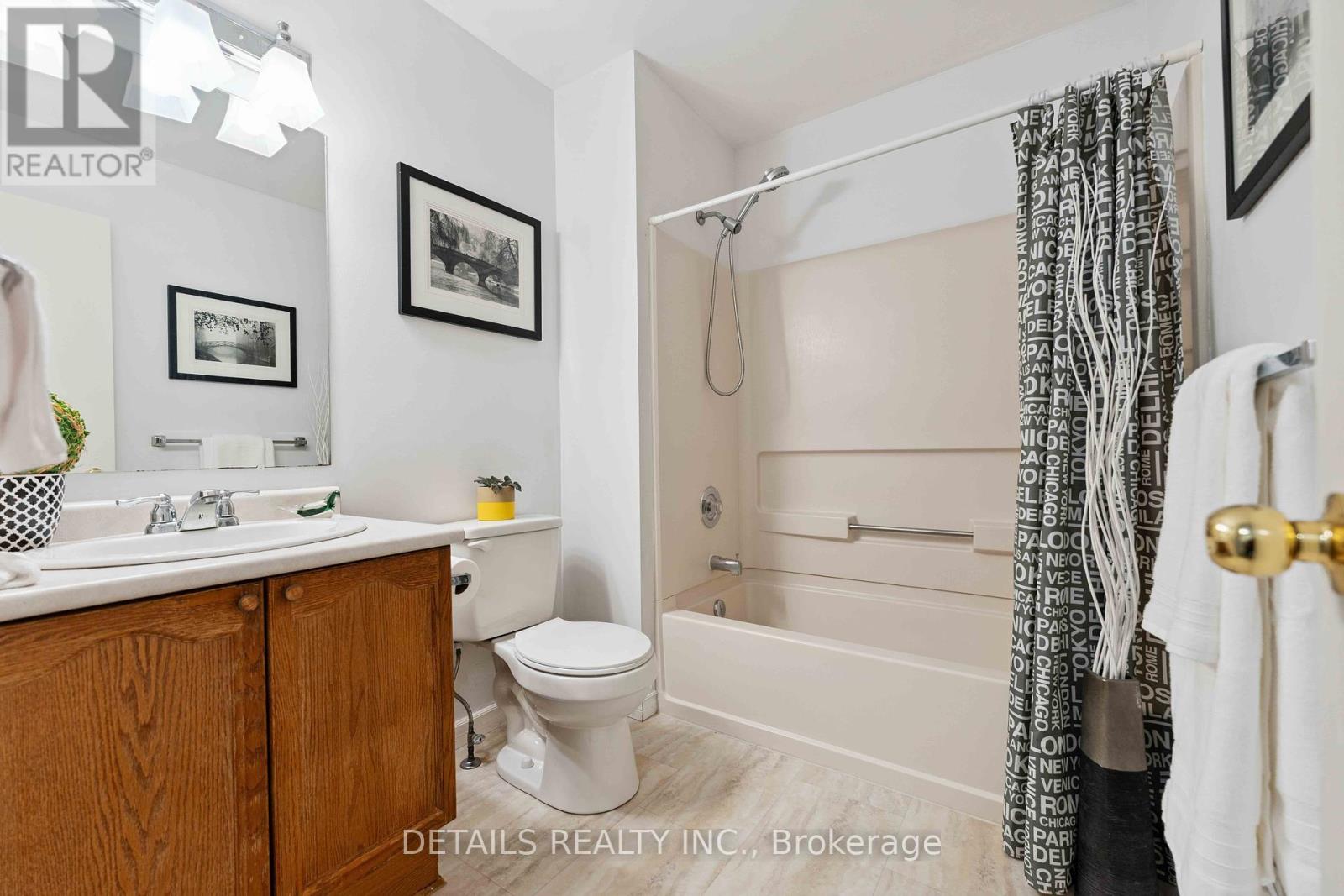 Photo 11 of 1537 Briarfield Crescent, Ottawa ON