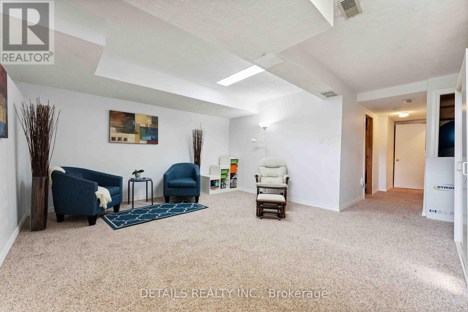 Photo 17 of 1537 Briarfield Crescent, Ottawa ON