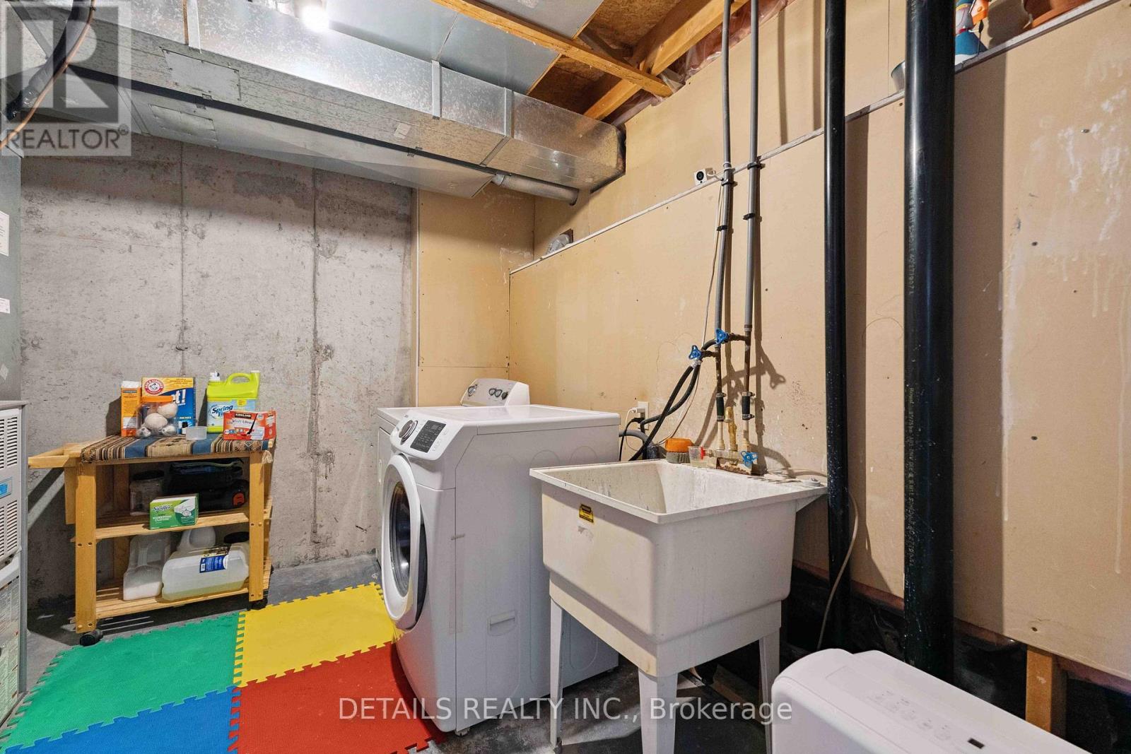 Photo 38 of 1537 Briarfield Crescent, Ottawa ON