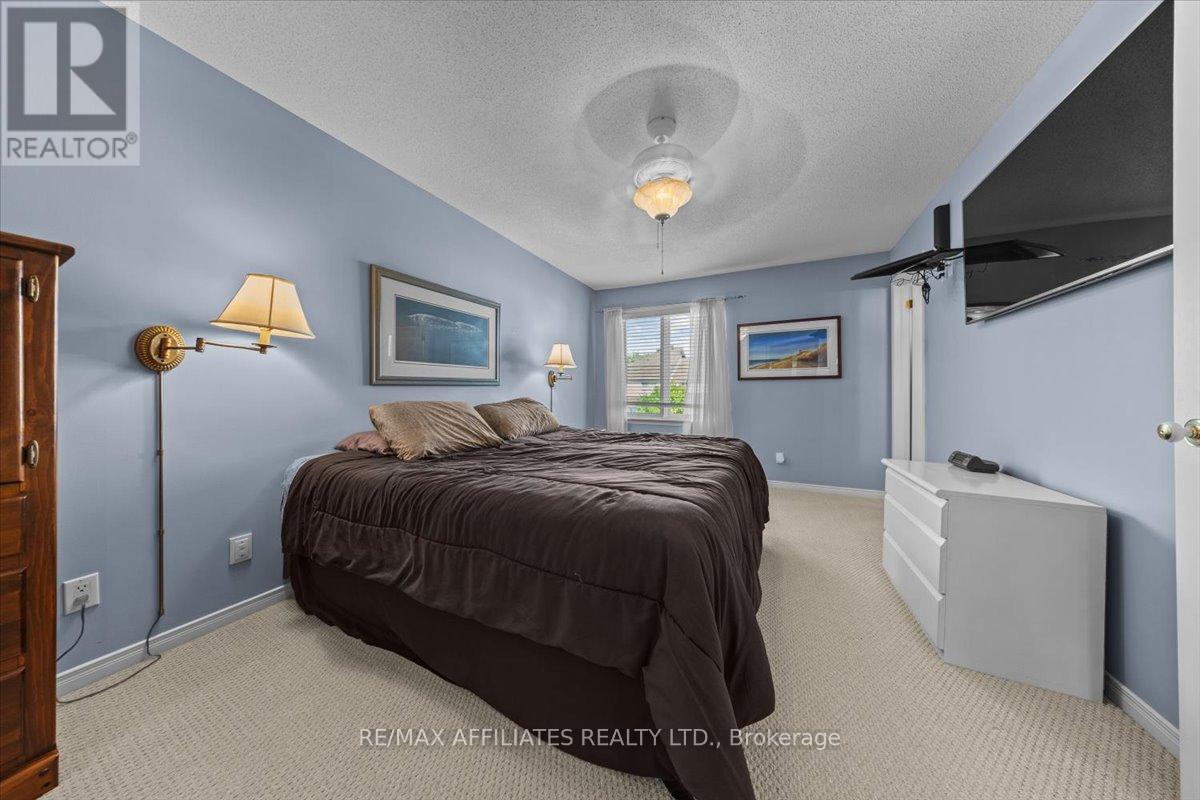 Photo 9 of 1639 Trenholm Lane, Ottawa ON