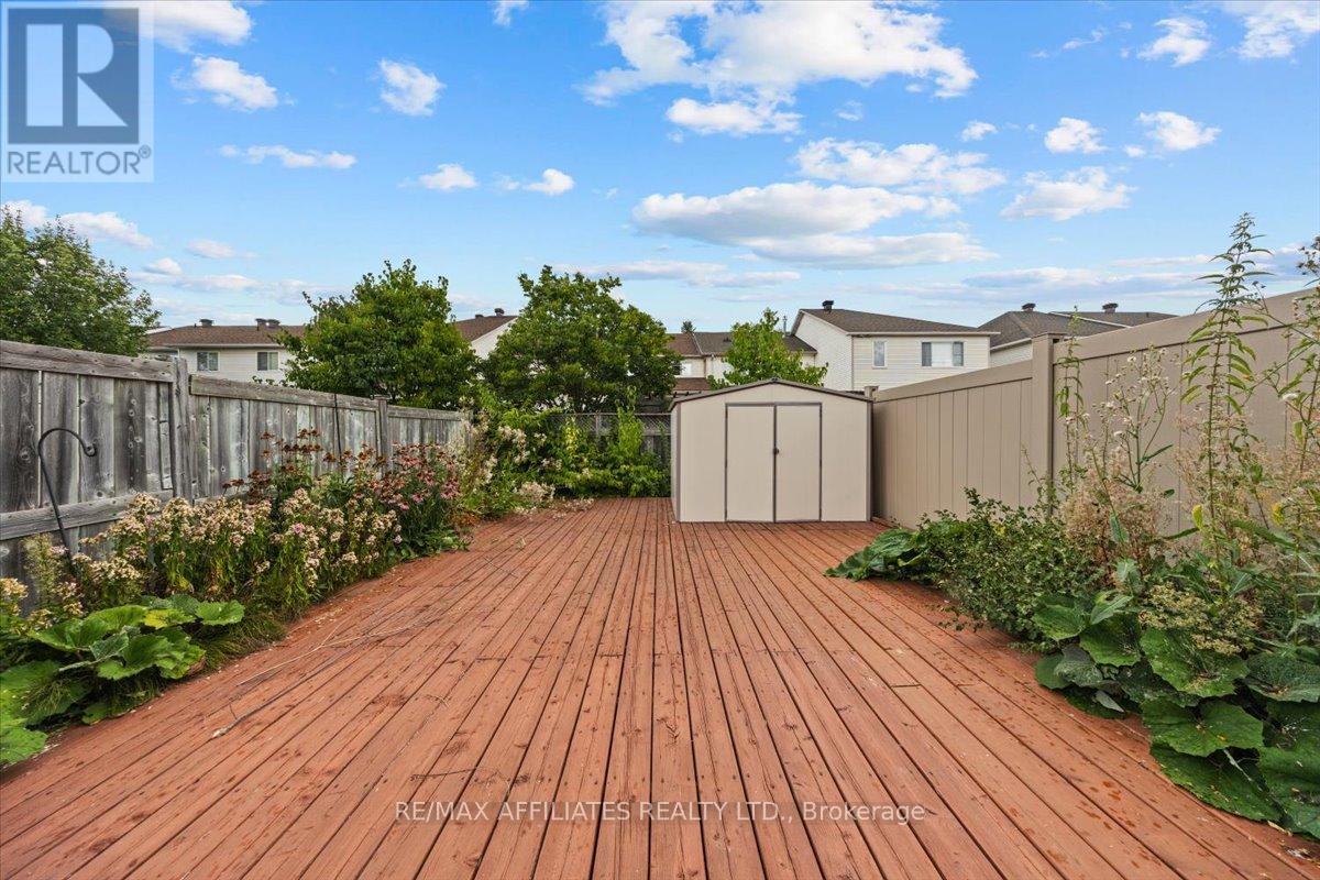 Photo 3 of 1639 Trenholm Lane, Ottawa ON