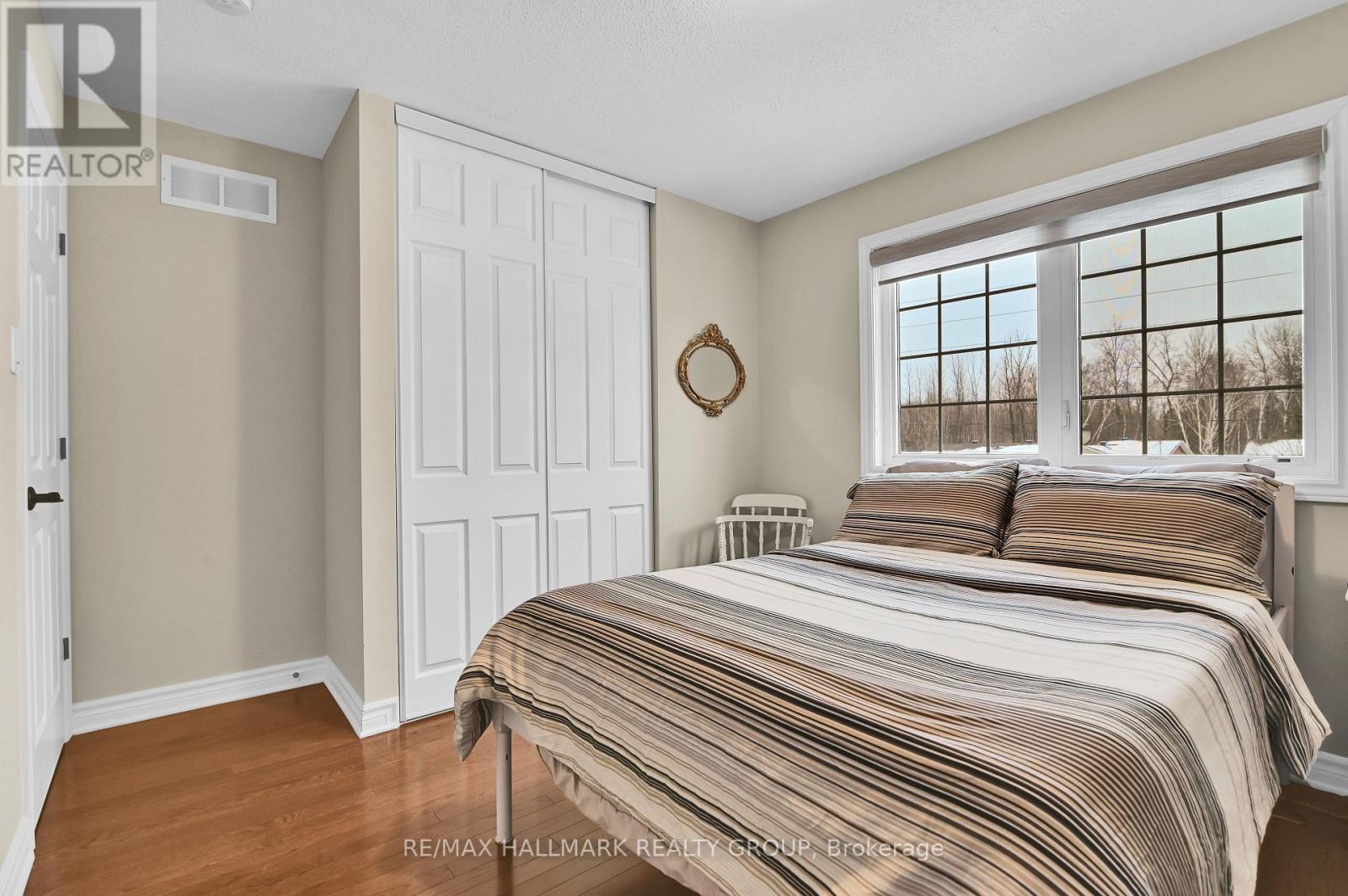 Photo 8 of 6341 Renaud Road, Ottawa ON