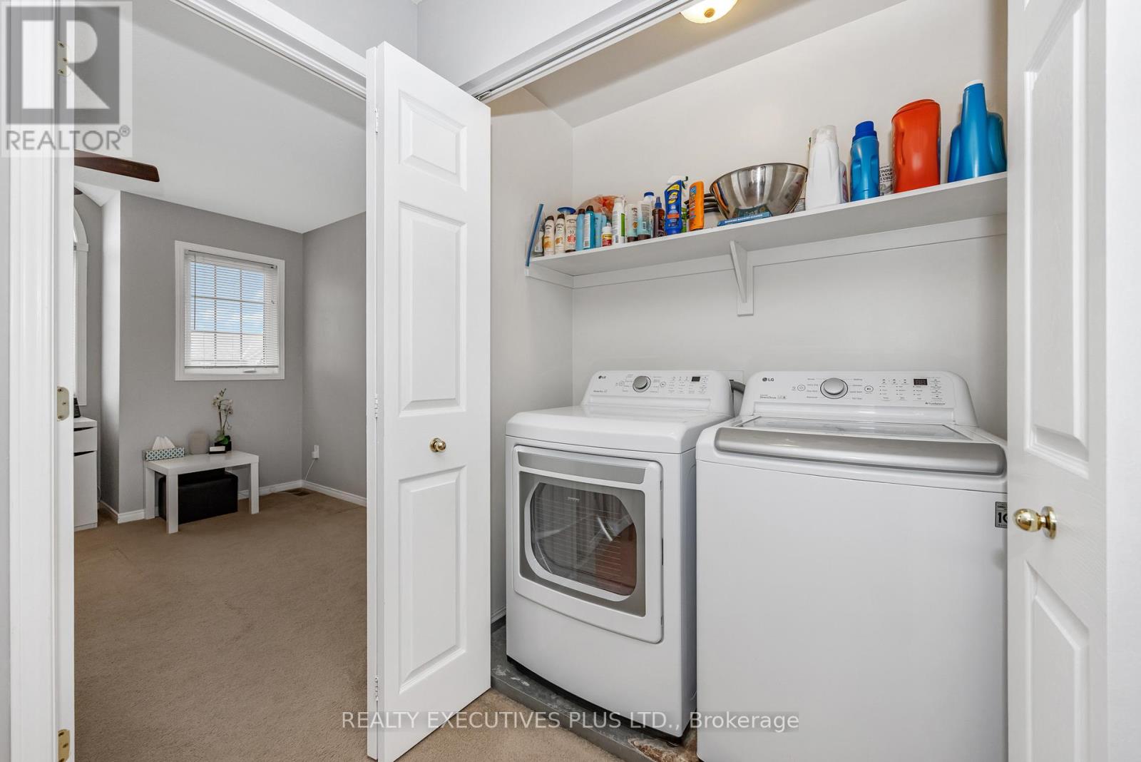 Photo 5 of 341 Jasper Crescent, Clarencerockland ON