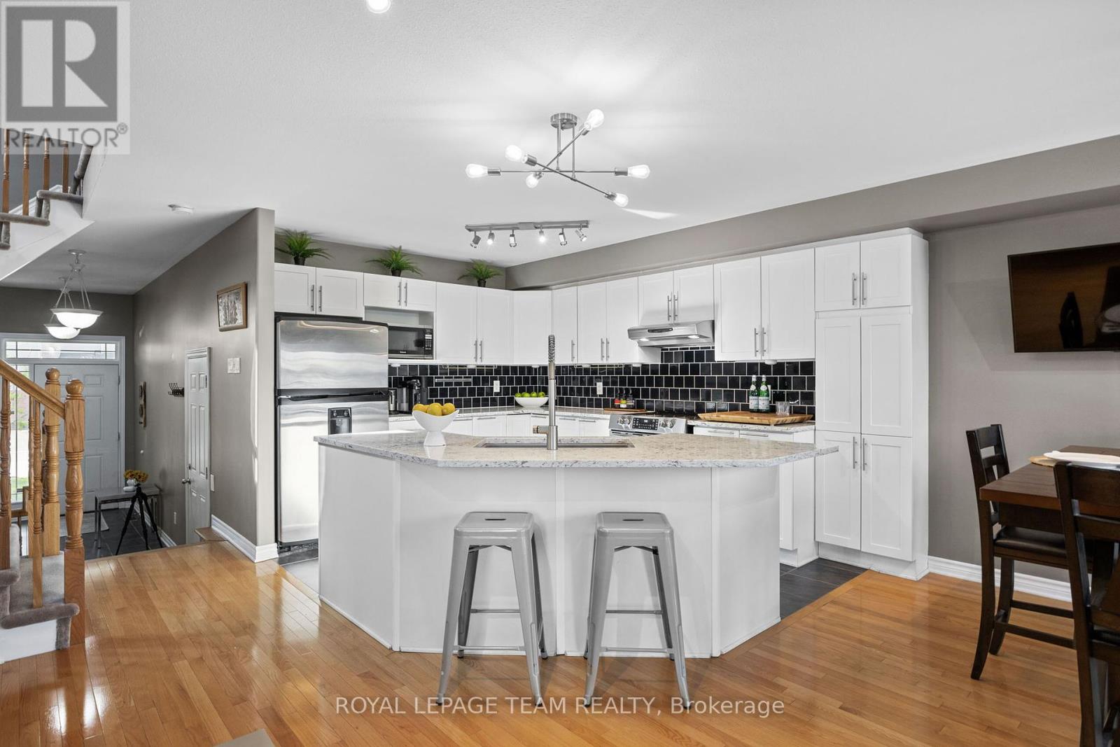 Photo 37 of 1879 Arrowgrass Way, Ottawa ON