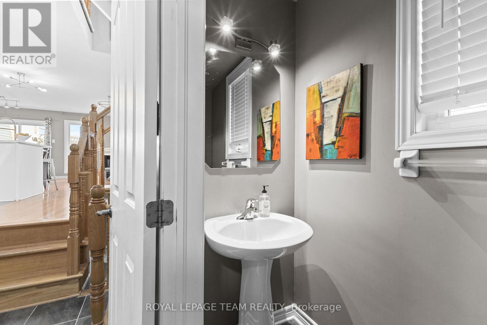 Photo 16 of 1879 Arrowgrass Way, Ottawa ON