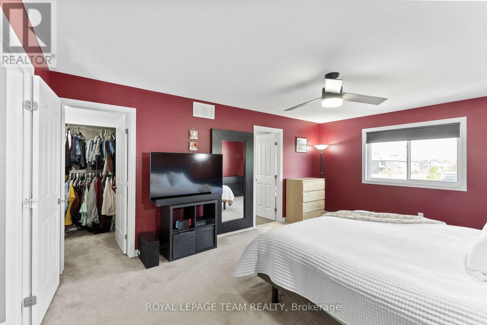 Photo 9 of 1879 Arrowgrass Way, Ottawa ON