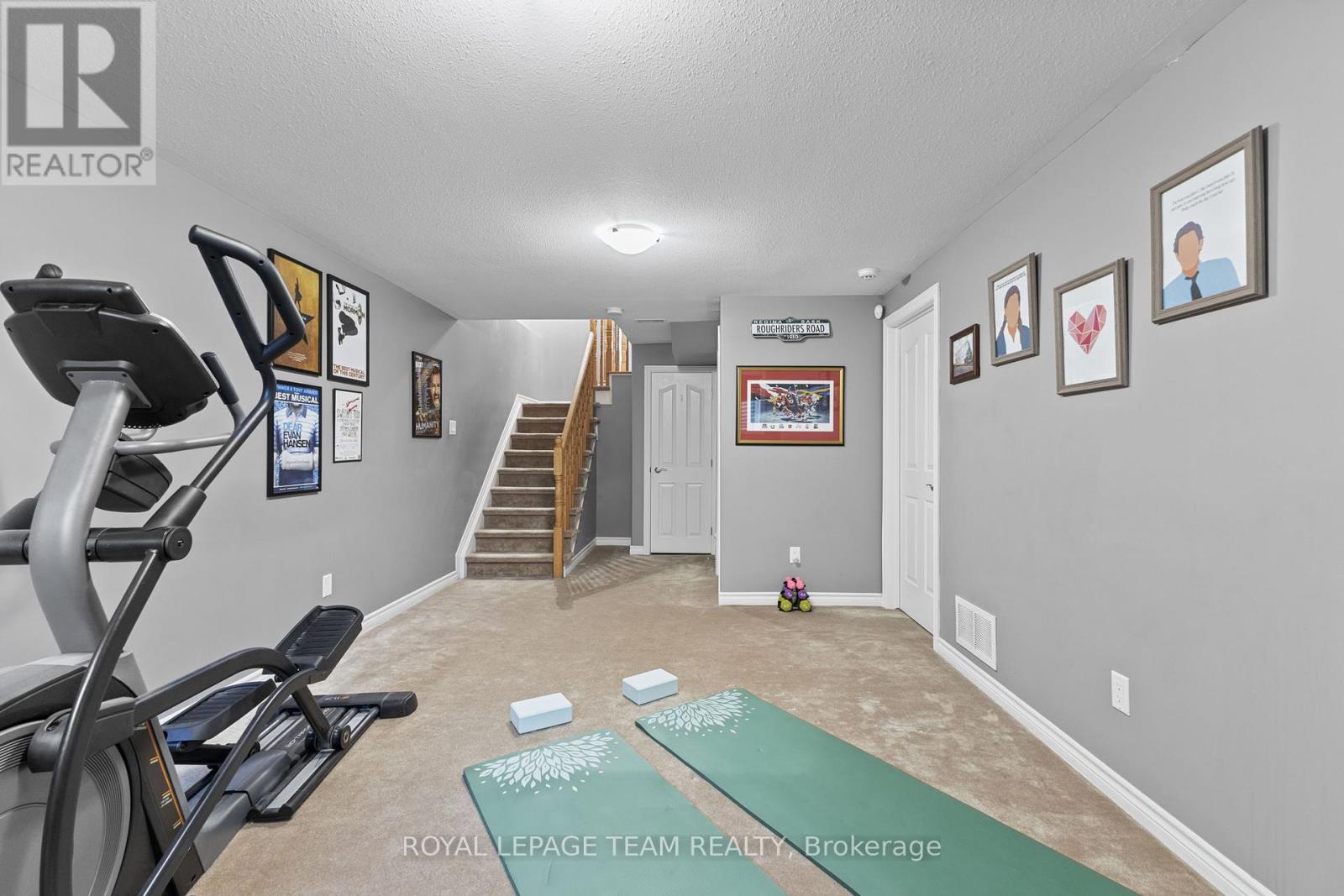 Photo 5 of 1879 Arrowgrass Way, Ottawa ON