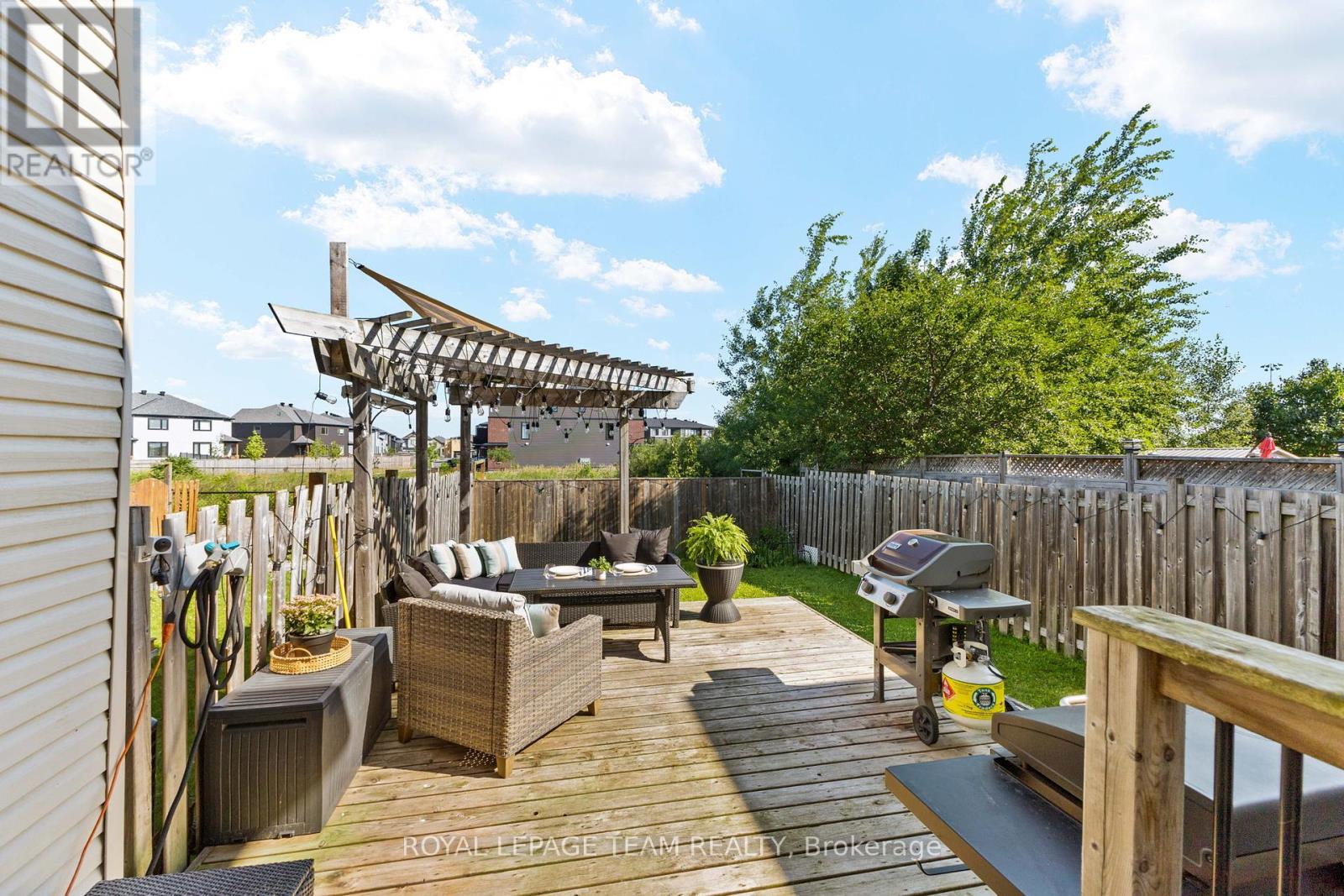 Photo 4 of 1879 Arrowgrass Way, Ottawa ON