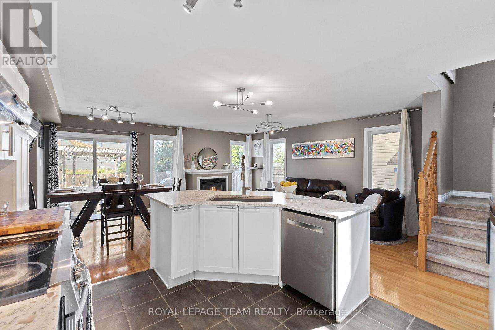 Photo 18 of 1879 Arrowgrass Way, Ottawa ON