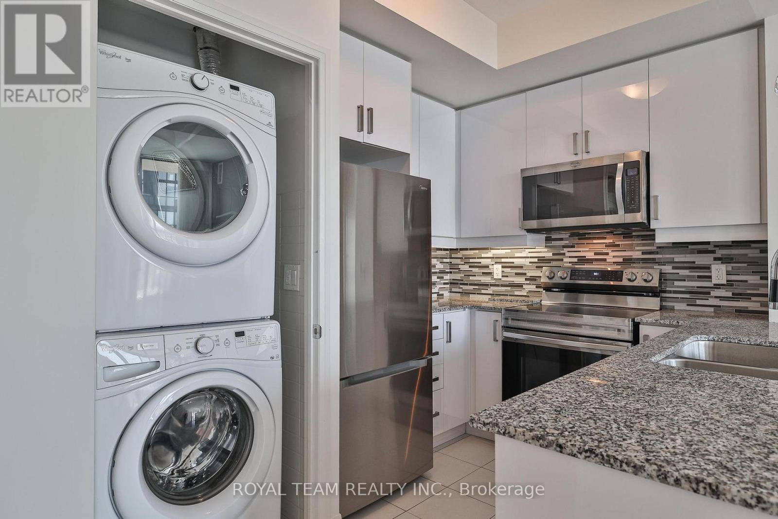 Photo 32 of 3405 2900 Highway 7, Vaughan ON