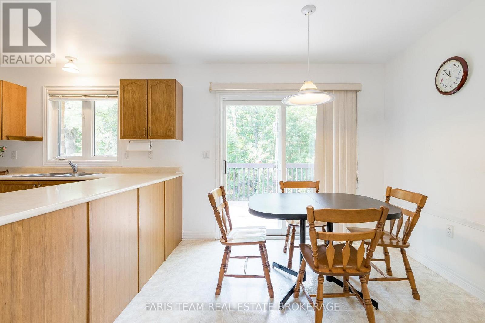 Photo 20 of 21 Forest Hill Drive, Springwater ON