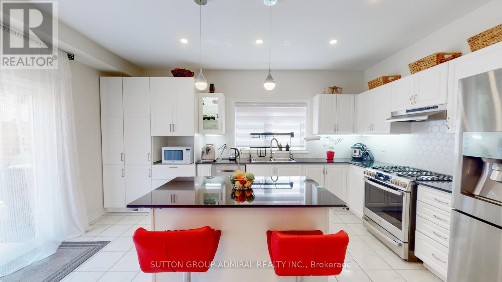 Photo 18 of 3 Cypress Point Street, Barrie ON